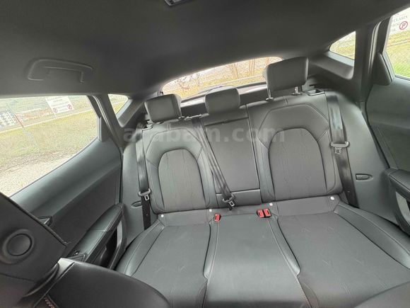 Sahibinden Cupra Formentor 1.5 e-TSI Mhev Impulse 2025 Model 