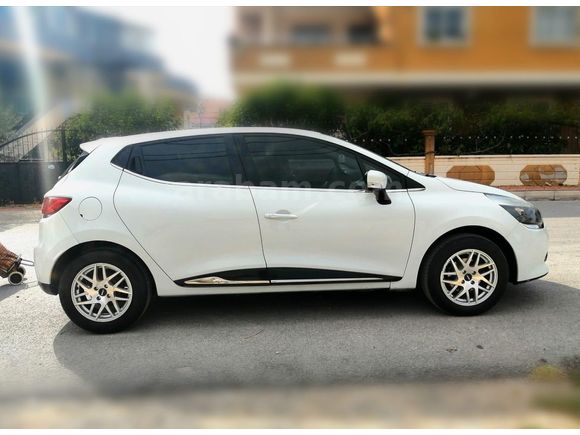 Hatasız Boyasız Değişensiz Renault Clio 1.2 Joy 2015 Model