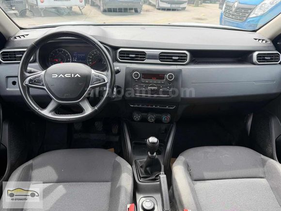 HATASIZ DEĞİŞENSİZ 2024 DACIA DUSTER 4X4 ESSENTİAL