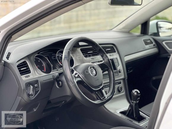 İLHAN'DAN 2014 VW GOLF 1.6 TDI MİDLİNE PLUS HATASIZ MASRAFSIZ