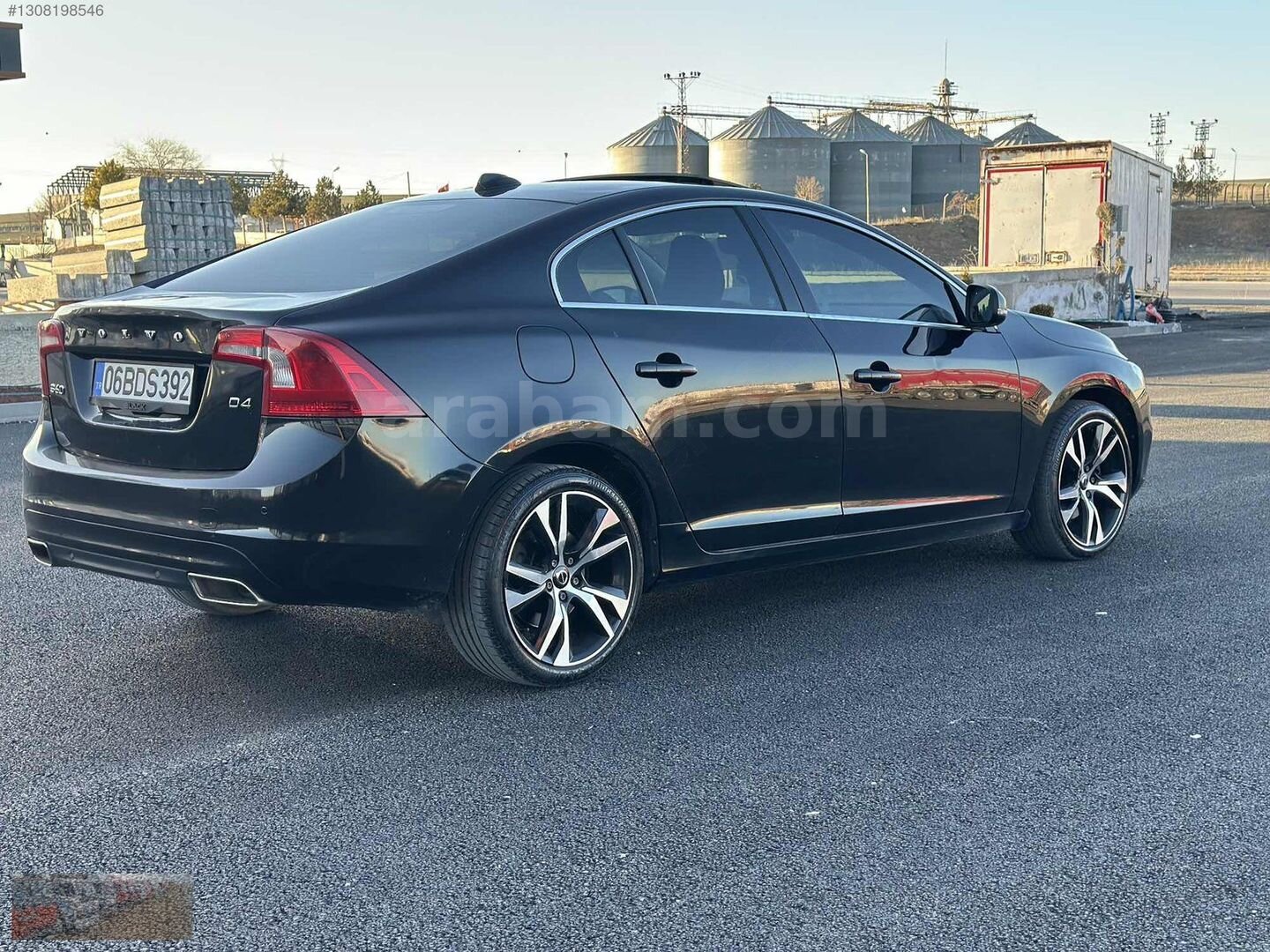SİYAH İNCİ VOLVO S60 2018 MODEL 2