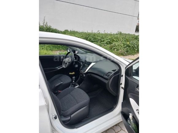 Sahibinden Hyundai Accent Blue 1.4 D-CVVT Mode Plus 2017 Model
