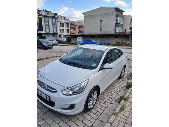 Sahibinden Hyundai Accent Blue 1.4 D-CVVT Mode Plus 2017 Model