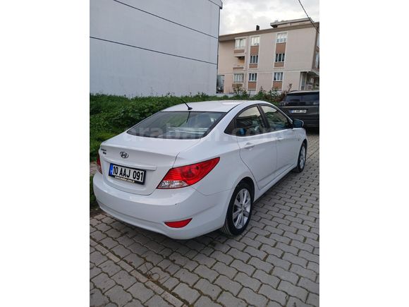 Sahibinden Hyundai Accent Blue 1.4 D-CVVT Mode Plus 2017 Model