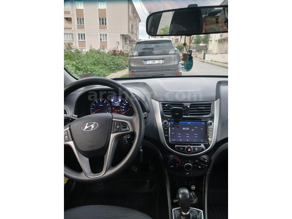 Sahibinden Hyundai Accent Blue 1.4 D-CVVT Mode Plus 2017 Model