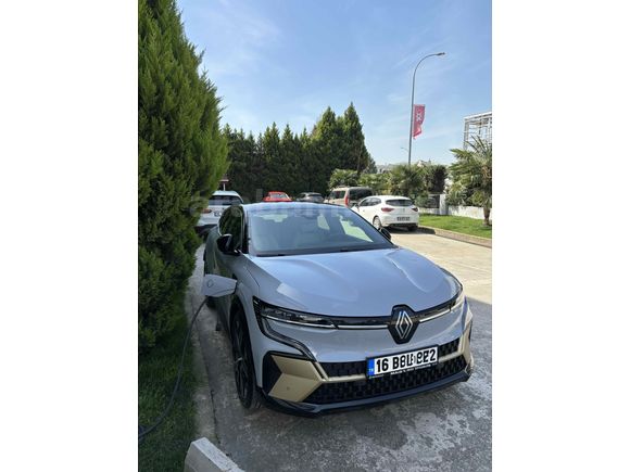 Sahibinden Renault Megane E-Tech Iconic 2023 Model Bursa