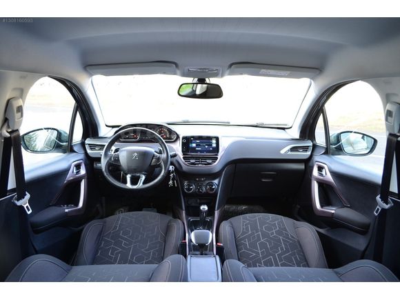 PEUGEOT 2008 HATASIZ OTOMATİK 44 BİN KM