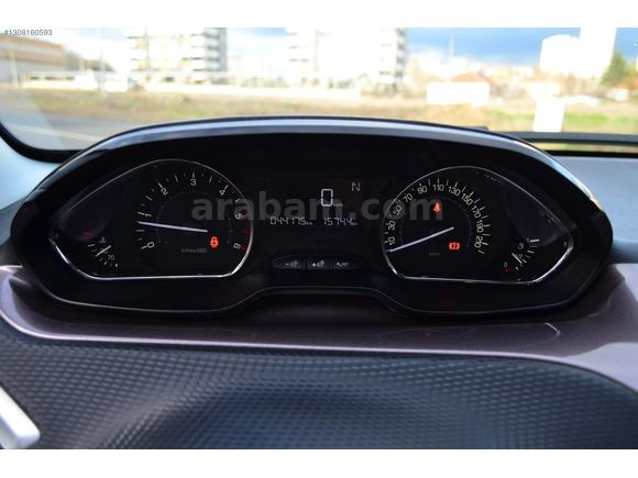 PEUGEOT 2008 HATASIZ OTOMATİK 44 BİN KM