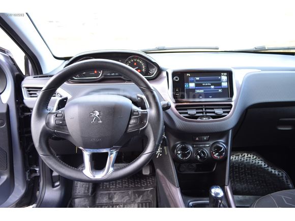 PEUGEOT 2008 HATASIZ OTOMATİK 44 BİN KM