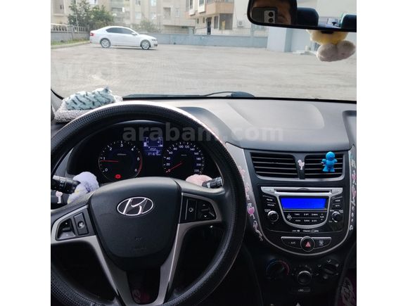 Sahibinden Hyundai Accent Blue 1.6 CRDI Prime 2017 Model