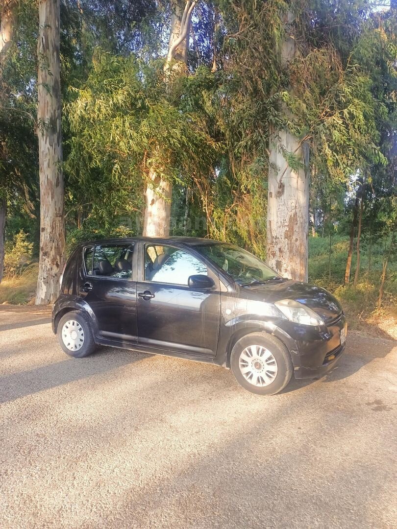 Sahibinden Daihatsu Sirion 1.3 Sporty 2006 Model Muğla 218.000 km Siyah 3