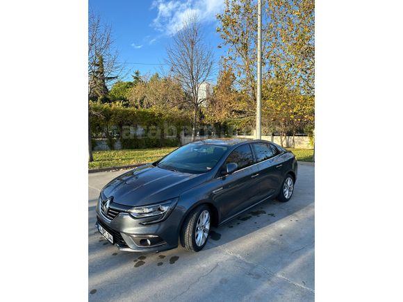 Sahibinden Renault Megane 1.5 Blue DCI Icon 2020 Model
