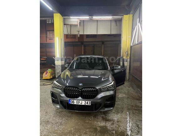 Sahibinden BMW X1 16d sDrive M Sport 2020 Model  85.000 km Gri