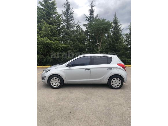 ACİL TEK RAKAM Hyundai i20 SIFIR VİZELİ BAKIMLI 