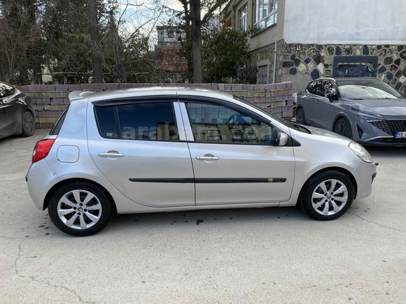 Sahibinden Renault Clio 1.5 dCi Authentique 2006 Model  246.000 km Gri