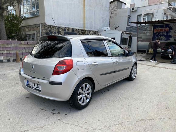 Sahibinden Renault Clio 1.5 dCi Authentique 2006 Model  246.000 km Gri