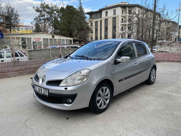 Sahibinden Renault Clio 1.5 dCi Authentique 2006 Model  246.000 km Gri