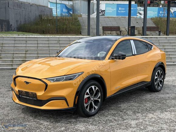 2023 Mustang Mach-e Premium 4x4 270Hp SIFIR ARAÇ