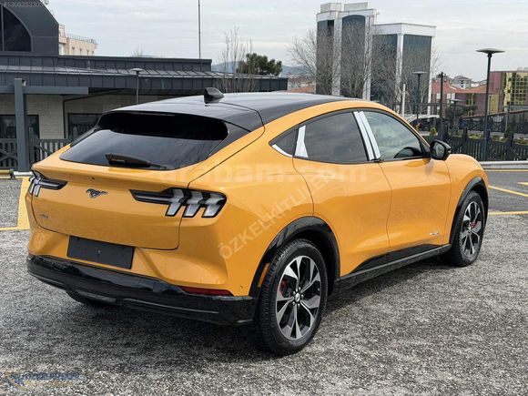 2023 Mustang Mach-e Premium 4x4 270Hp SIFIR ARAÇ