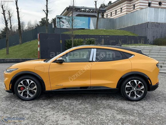 2023 Mustang Mach-e Premium 4x4 270Hp SIFIR ARAÇ