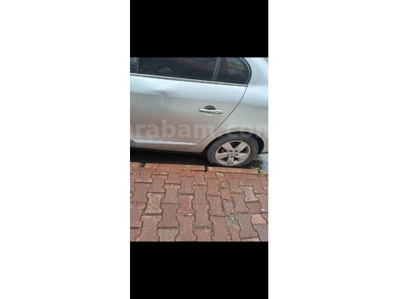 Sahibinden Renault Fluence 1.5 dCi Dynamique 2011 Model