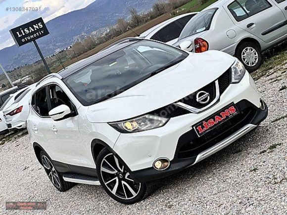 Lisans Otomotiv'den 2016 Çıkışlı Hatasız Otomatik Qashqai Black