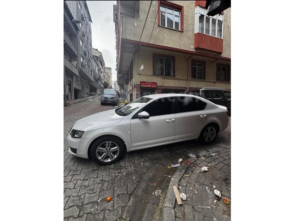Sahibinden Skoda Octavia 1.2 TSI Ambition 2015 Model  233.000 km Beyaz