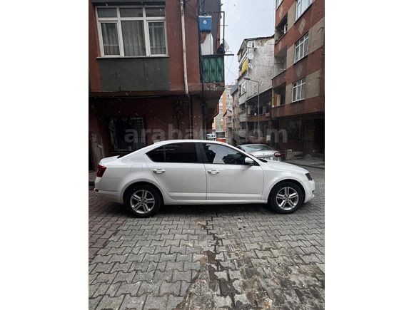 Sahibinden Skoda Octavia 1.2 TSI Ambition 2015 Model  233.000 km Beyaz