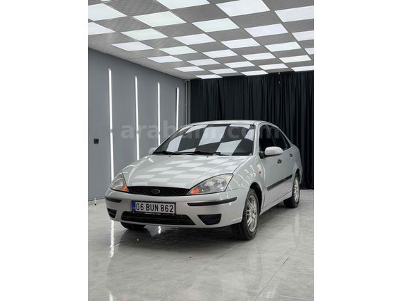 Sahibinden Ford Focus 2.0 Ghia 2001 Model 