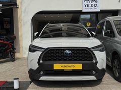 BOYASIZ DEĞİŞENSİZ COROLLA CROSS PASSION 2023 MODEL