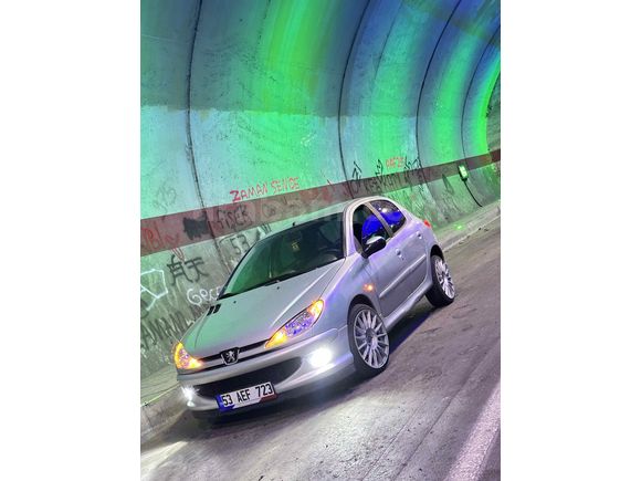 Sahibinden Peugeot 206 1.4 HDi X-Design 2006 Model 