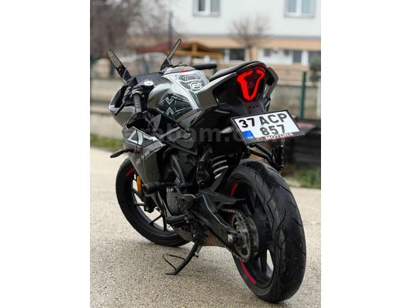2023 MODEL CFMOTO 250SR 4.800Km_AKSASUARLI