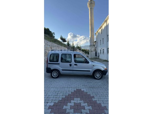Sahibinden Renault Kangoo 1.4 RTE 2001 Model 