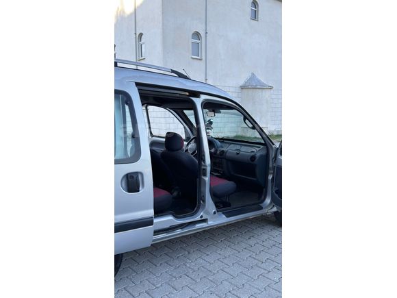 Sahibinden Renault Kangoo 1.4 RTE 2001 Model 