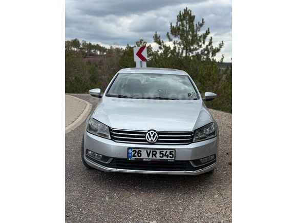 Sahibinden Volkswagen Passat 1.6 TDi BlueMotion Comfortline 2012 Model  105.000 km Gri