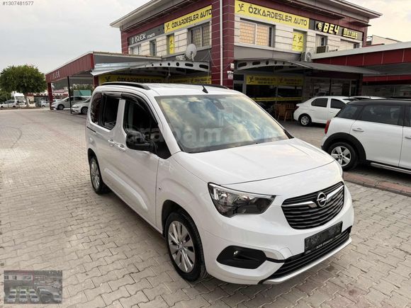 BİZİM OTO'dan 2024 70.000KM HATASIZ BOYASIZ OTOMATİK COMBO