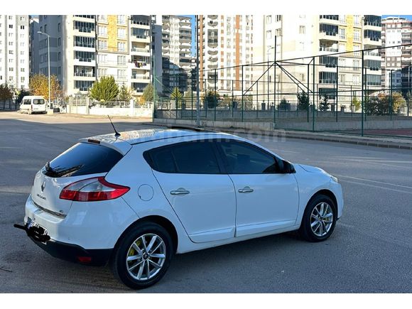 Sahibinden Renault Megane 1.5 dCi Privilege 2012 Model