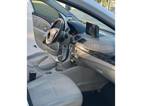 Sahibinden Renault Megane 1.5 dCi Privilege 2012 Model