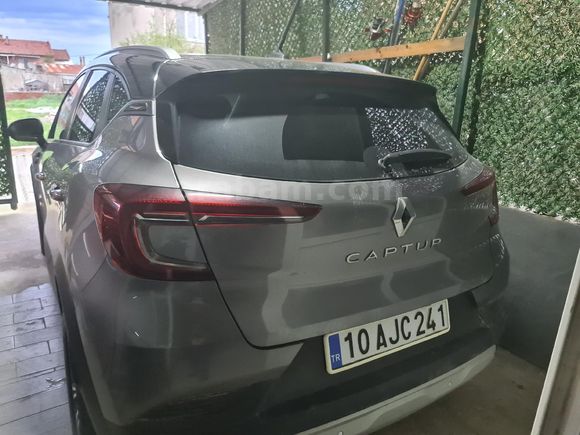 Sahibinden Renault Captur 1.3 TCe Touch Plus 2022 Model