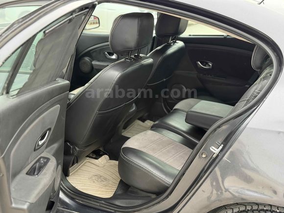 Galeriden Renault Fluence 1.5 dCi Extreme 2010 Model Van