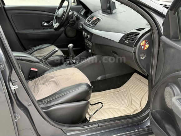 Galeriden Renault Fluence 1.5 dCi Extreme 2010 Model Van