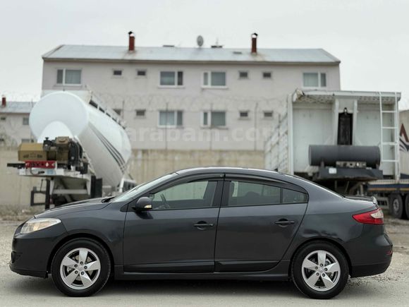 Galeriden Renault Fluence 1.5 dCi Extreme 2010 Model Van