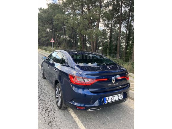 Sahibinden Renault Megane 1.3 TCe Icon 2025 Model 