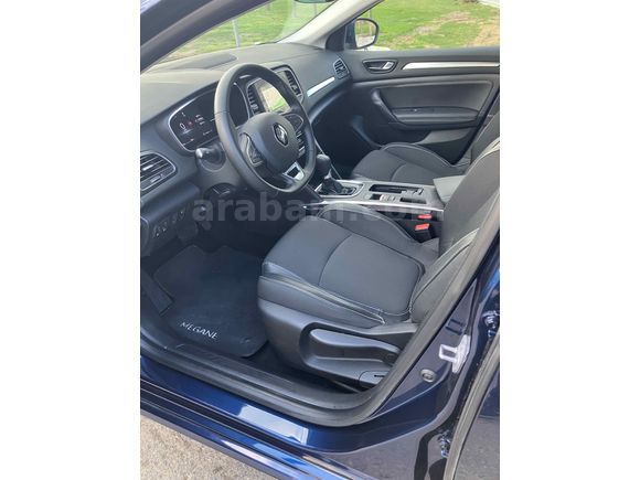Sahibinden Renault Megane 1.3 TCe Icon 2025 Model 