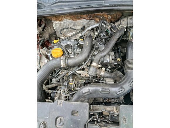 Sahibinden Renault Clio 0.9 TCe Icon 2012 Model  6.005 km Kırmızı