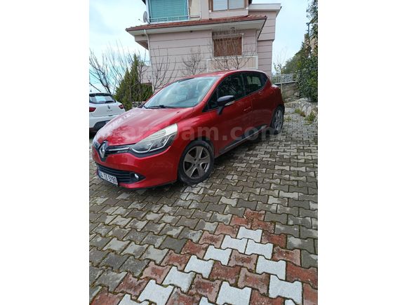 Sahibinden Renault Clio 0.9 TCe Icon 2012 Model  6.005 km Kırmızı
