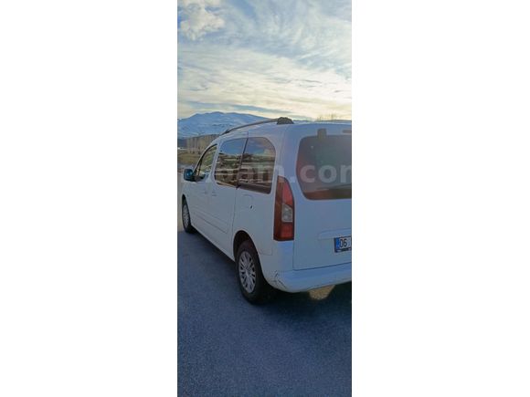 Sahibinden Peugeot Partner 1.6 BlueHDI Active 2018 Model