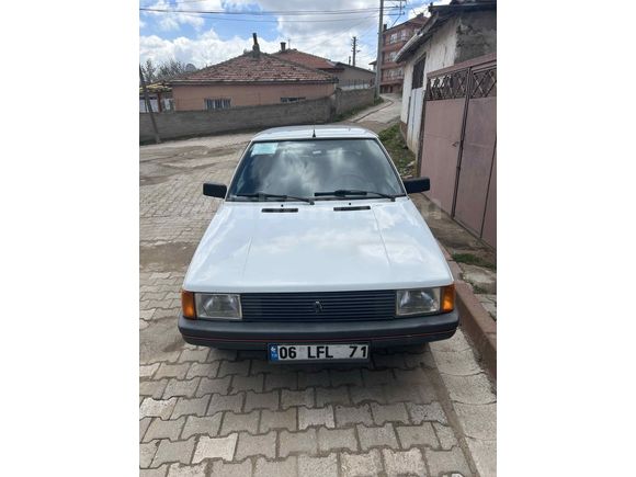Sahibinden Renault R 9 1.4 Broadway 1993 Model 