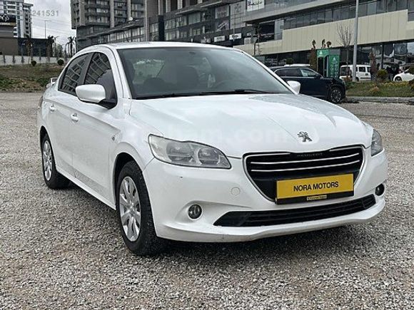 2013 MODEL 1.6 HDI ACTİVE MOTOR MEKANİK HATASIZ ARAÇ