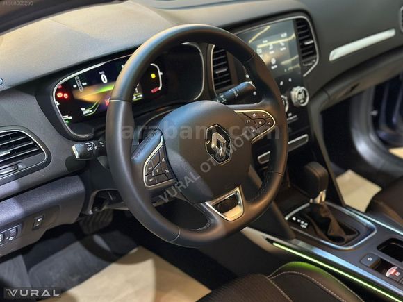 VURAL OTOMOTIV/2024 RENAULT MEGANE 1.3TCE ICON HATASIZ BOYASIZ